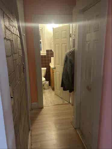 Medium sized room on second floor