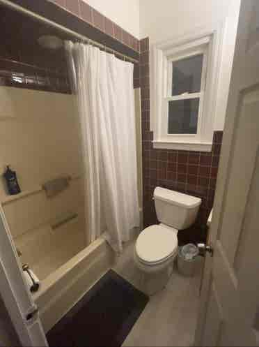 Medium sized room on second floor