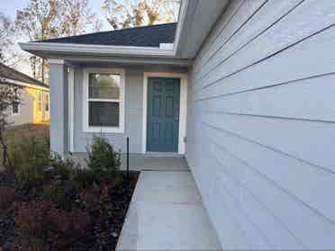 2rms in northside neighborhood