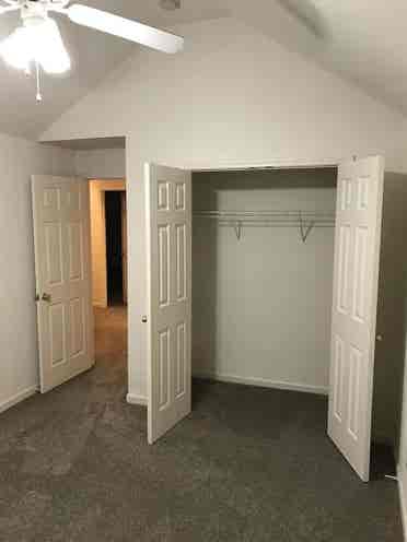 NEWLY RENOVATED MOVE IN READY