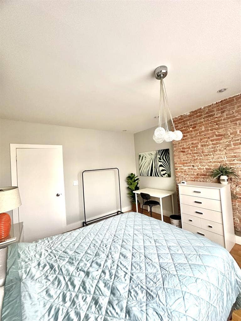 Cozy Queen Bedroom