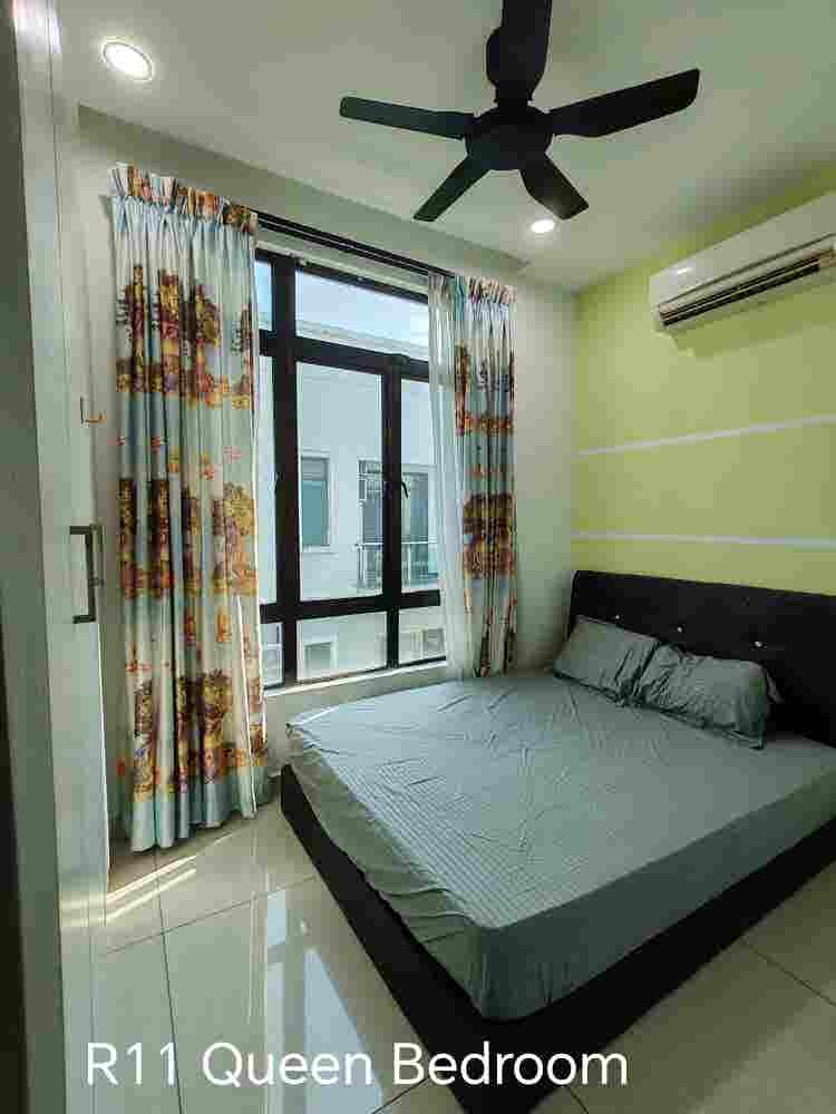 Bukit Indah/Nusa Bestari 
Room