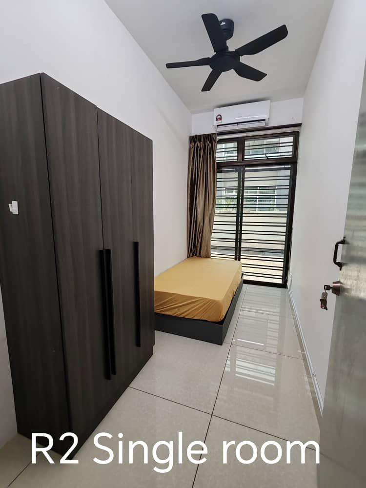 Bukit Indah/Nusa Bestari
Room