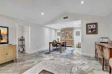 Private room for rent -/Month