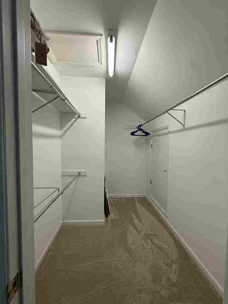 Loft Apartment Available for Rentt