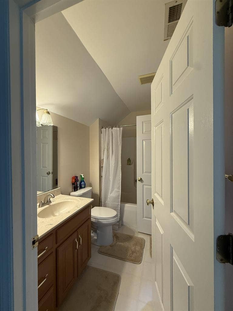 Loft Apartment Available for Rentt