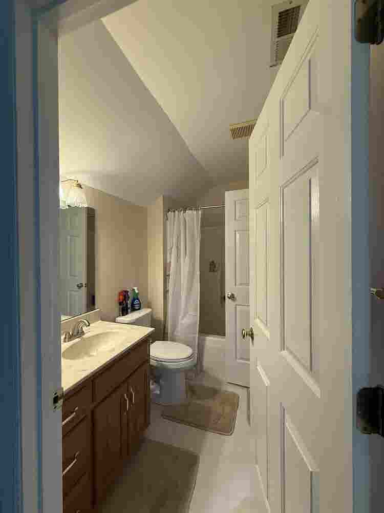 Loft Apartment Available for Rentt
