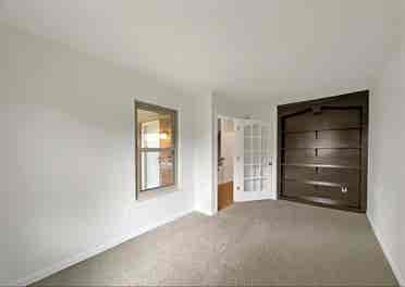 New 4bedroom available for rent .