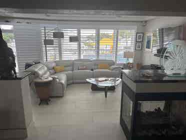 Room for Rent Modern Waterfront Hom