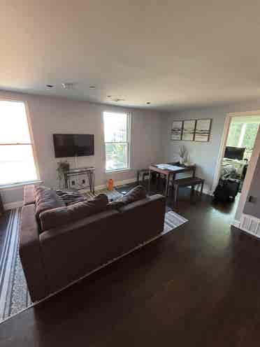 Looking for roommate (August 1st)