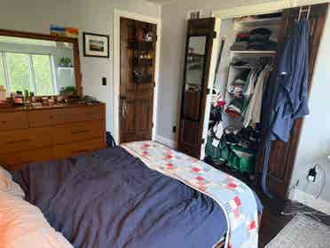 Looking for roommate (August 1st)