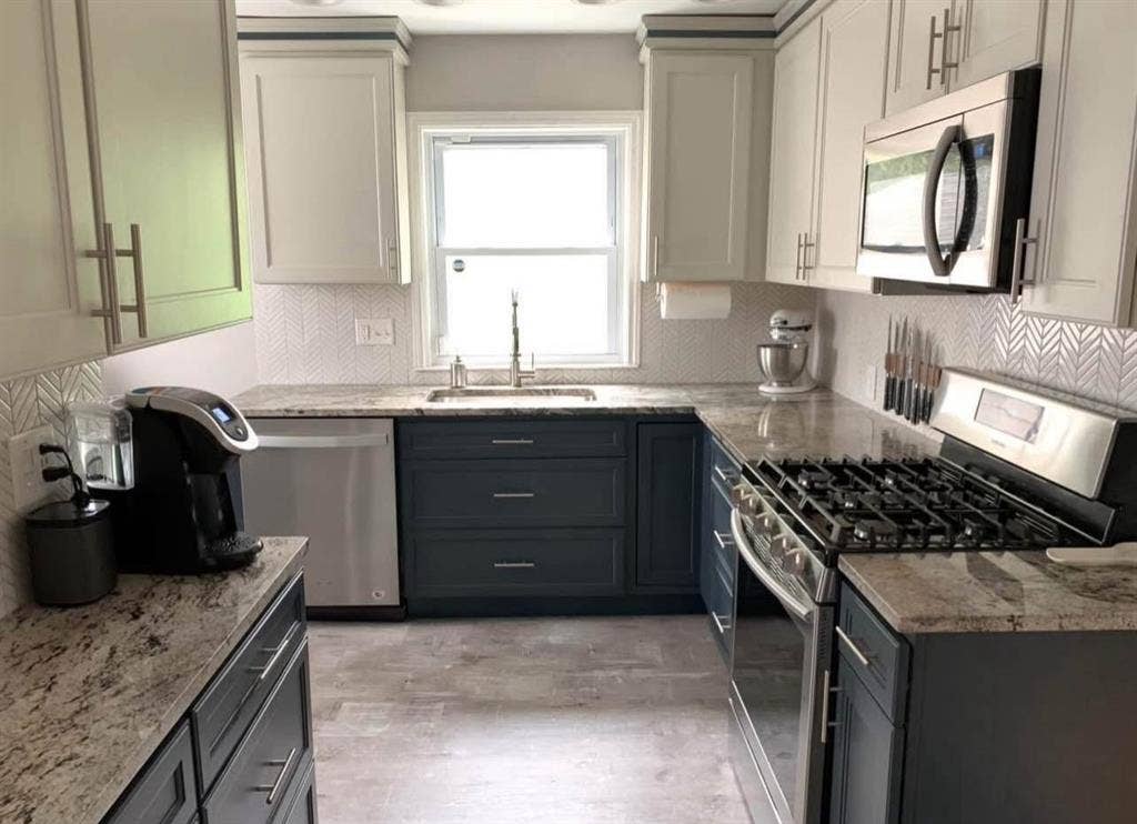 Room for rent in 3 bedroom home!