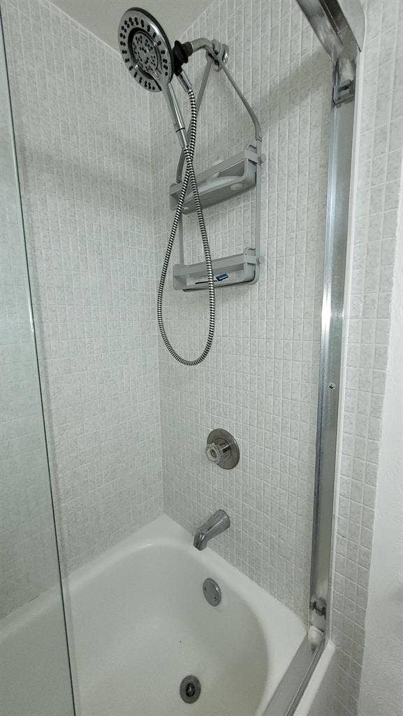 Room for rent near Baptist Hospital