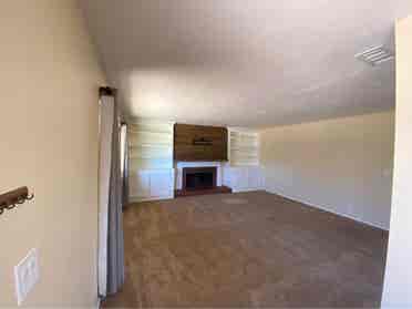 Room Near Vandenberg AFB, Lompoc