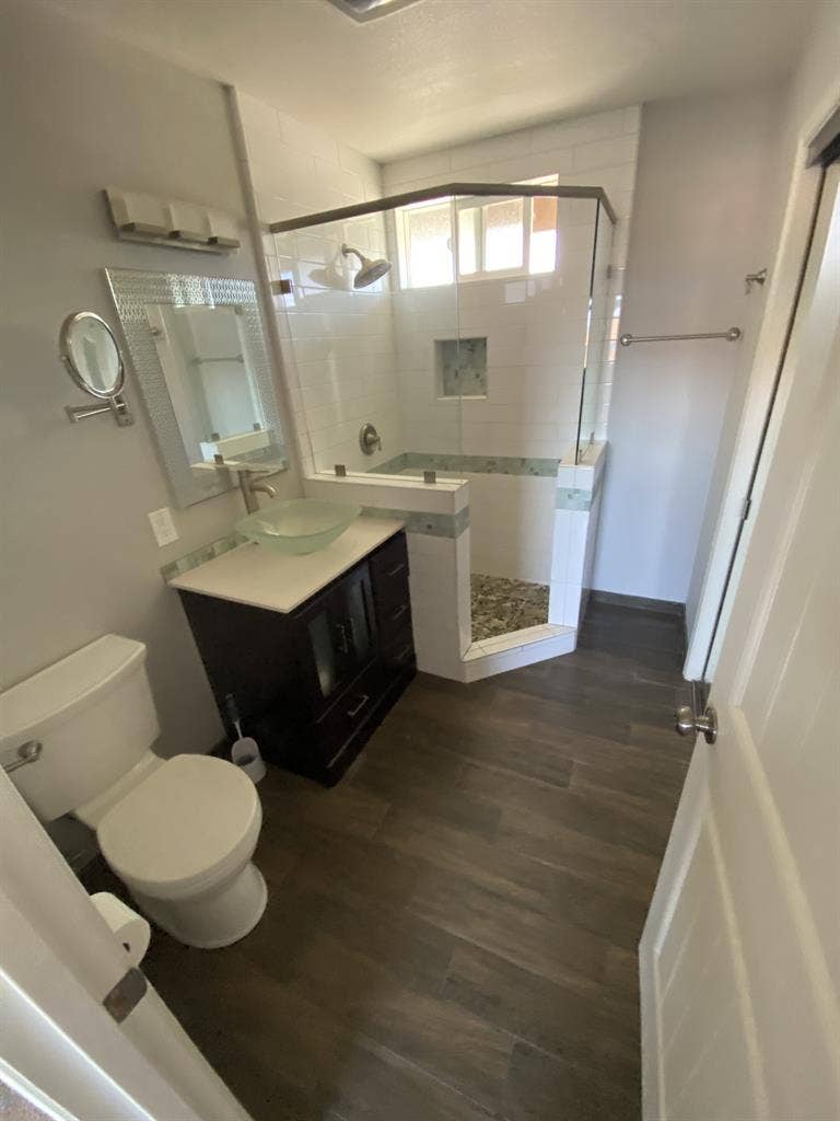 Private Room with Bath in Lompoc