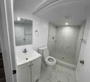 For Rent! bath
