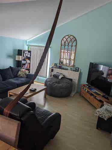 Room available, quiet neighborhood