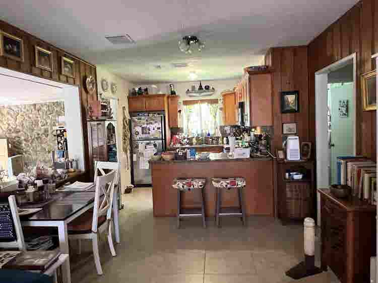 Room for rent in cozy house