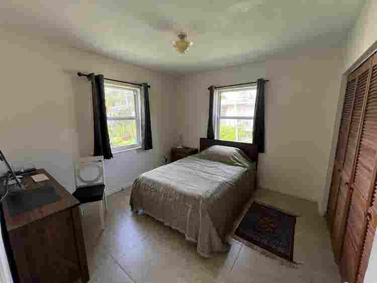 Room for rent in cozy house