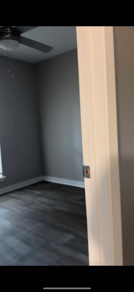 Looking for roomate for a bath