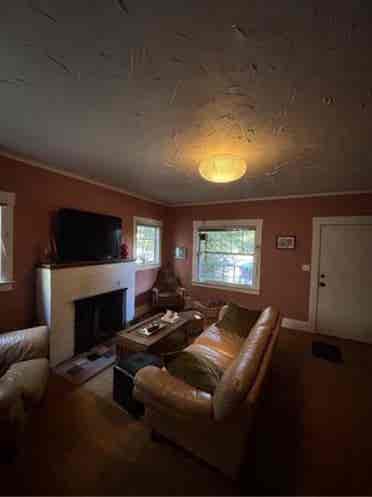 Cozy  Room In SE
