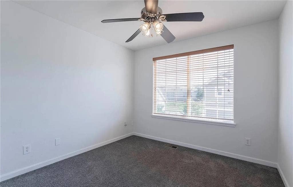 2 Beds + Bath in Shared Townhouse