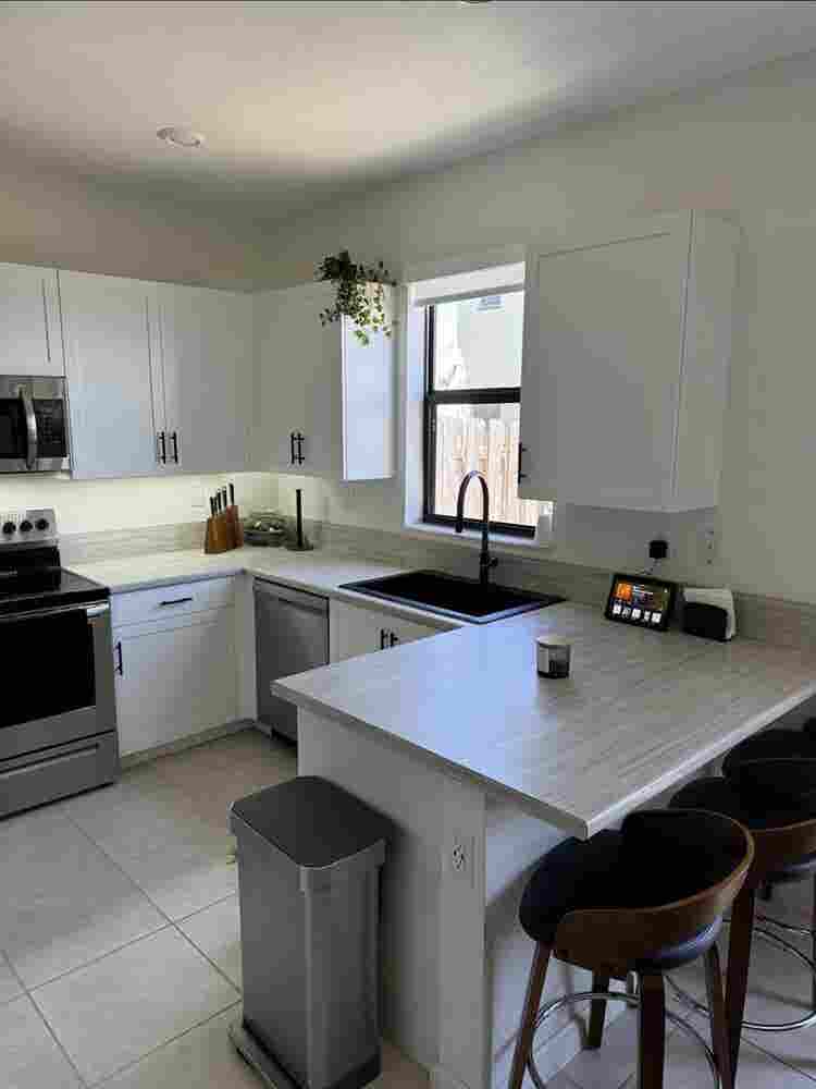 Modern Room Near Aventura FL 🏡✨