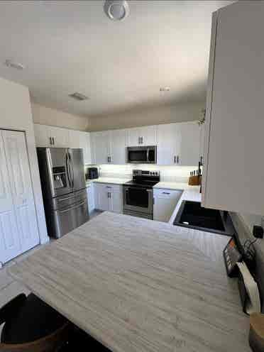 Modern Room Near Aventura FL 🏡✨