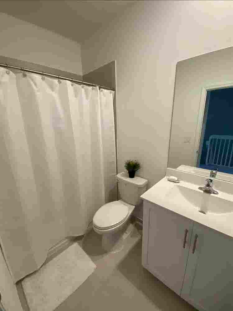 Modern Room Near Aventura FL 🏡✨
