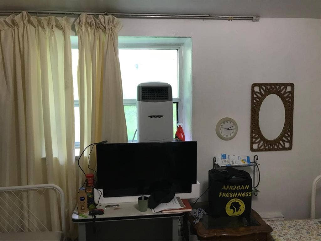 Shared accommodation low rent