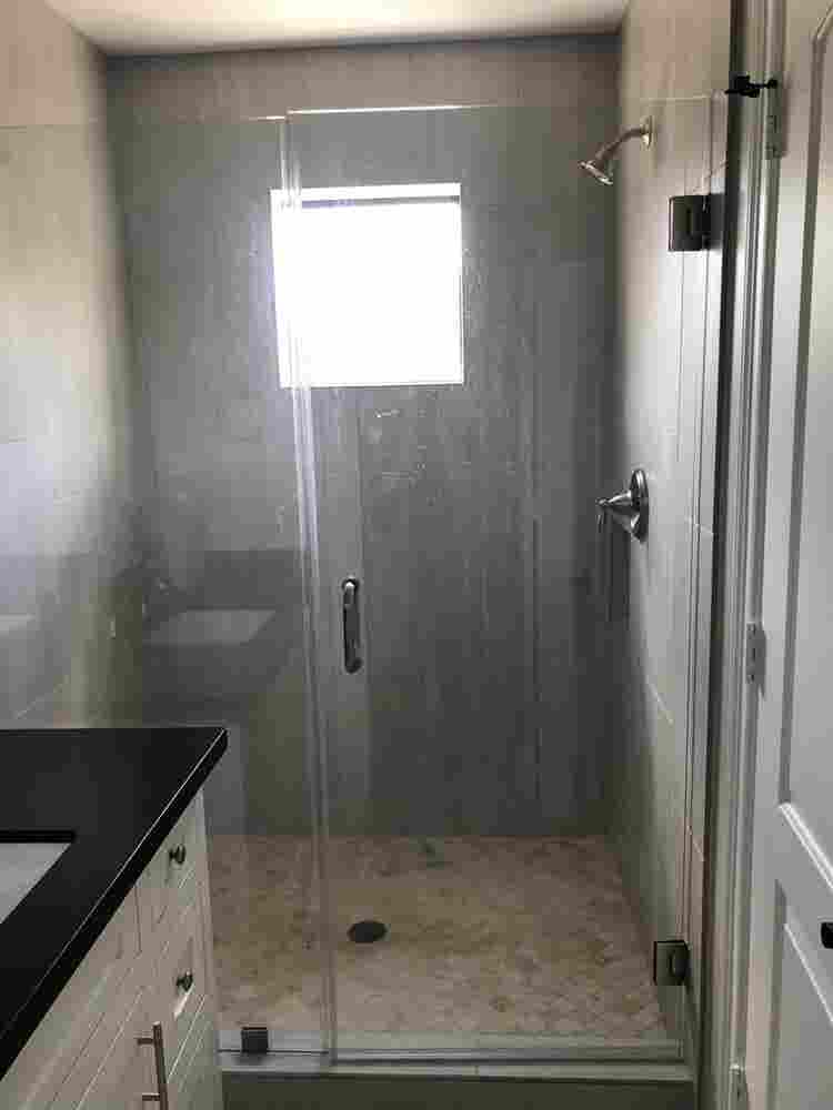 Downstairs room/private bathroom