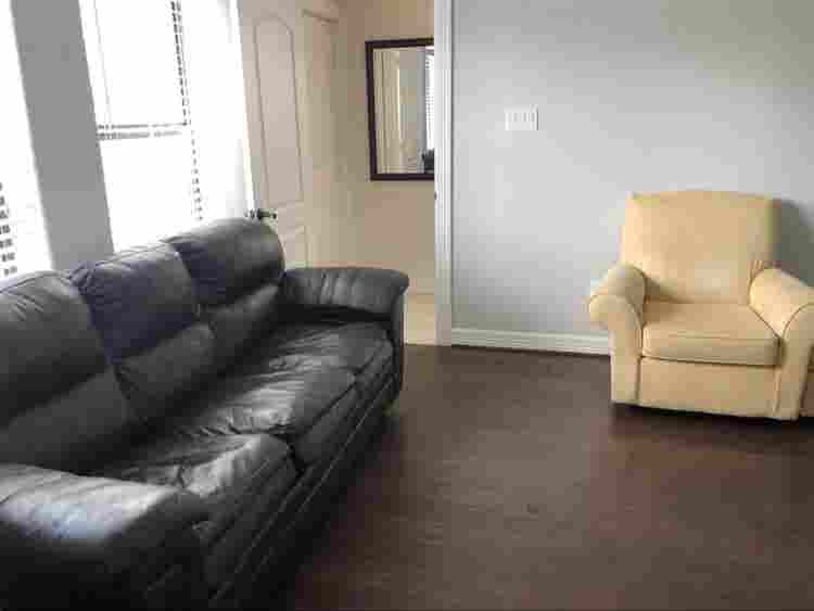 Downstairs room/private bathroom