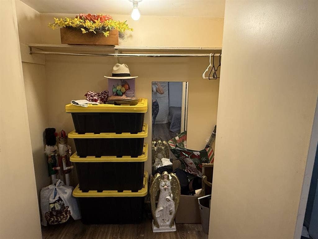 ROOM 4 RENT