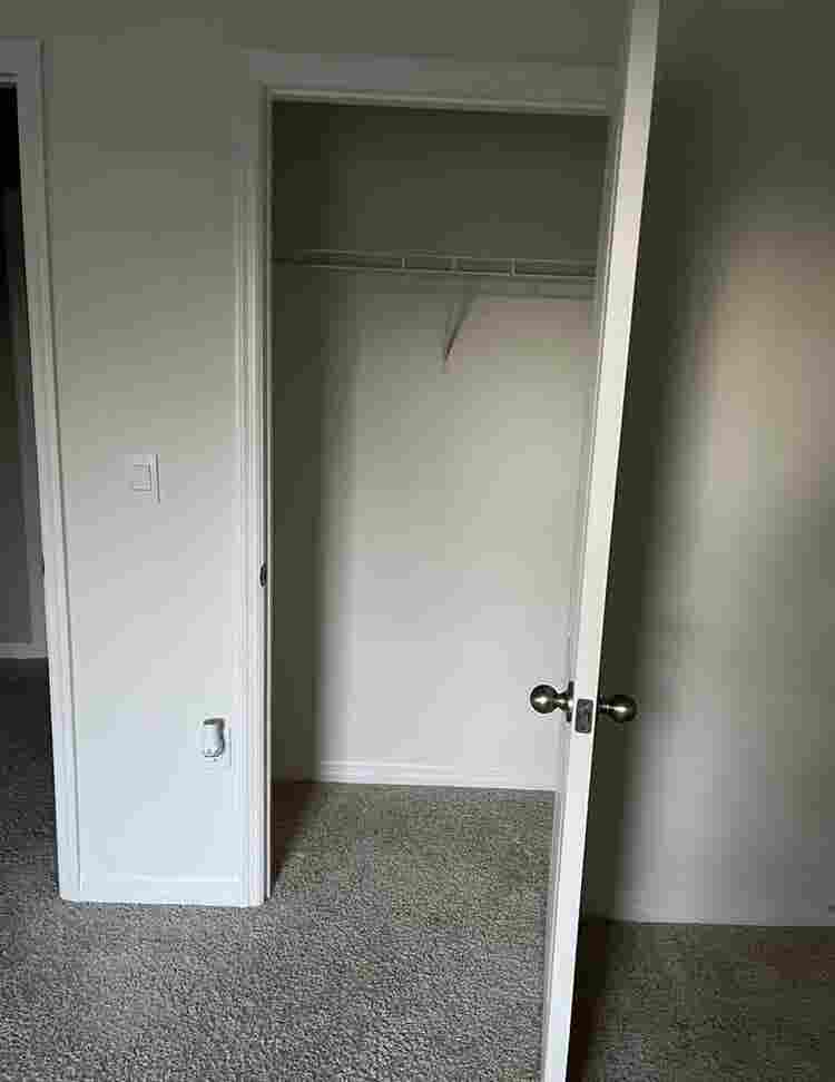 Room for rent - Deland