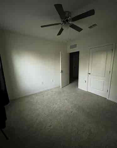 Room for rent - Deland