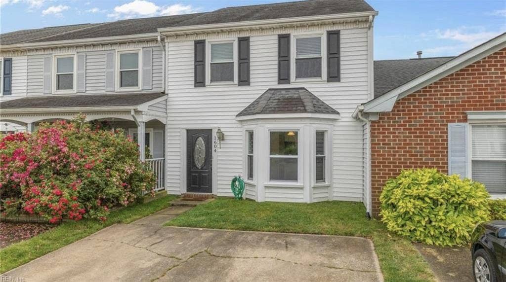 Spare room near Oceana and Dam Neck