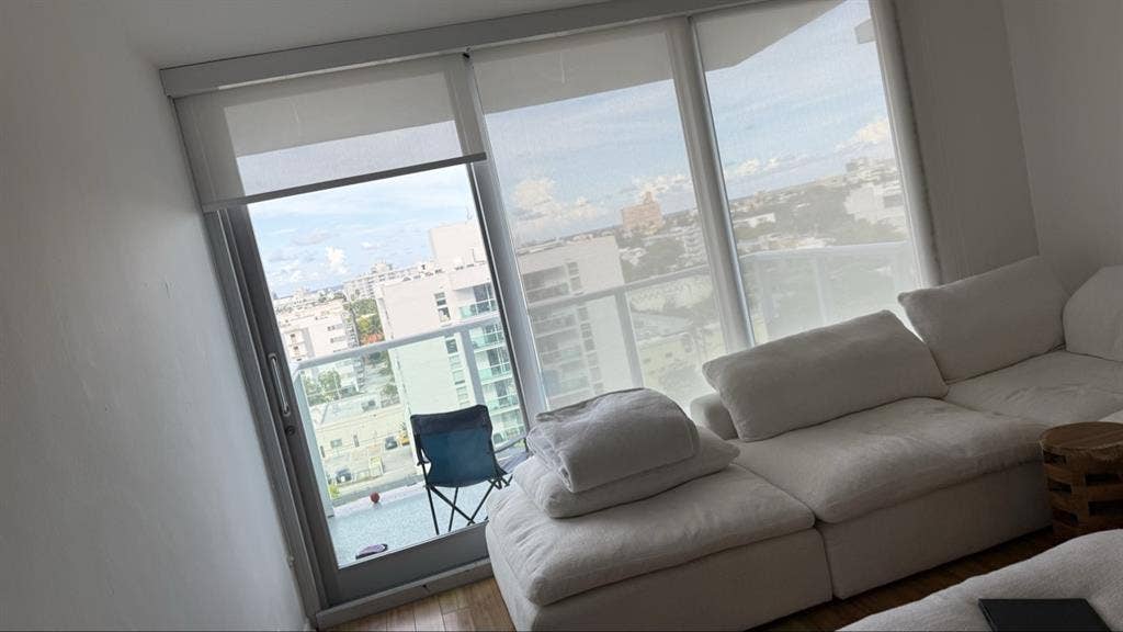 Looking for a female roommate