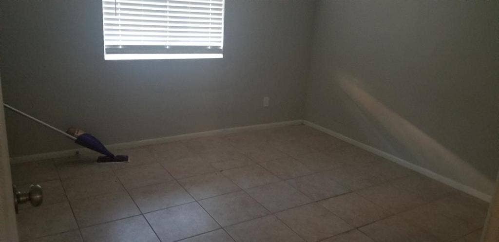 Roommate wanted!