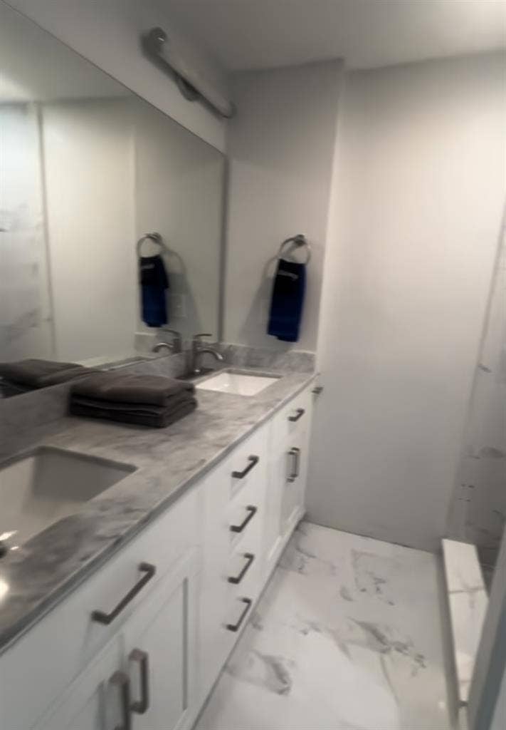 Need roomate in Middleton