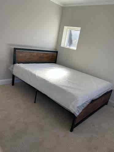 Cozy furnished room