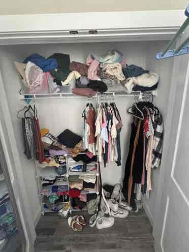 Looking for Female Roommate