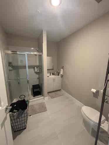 Looking for Female Roommate