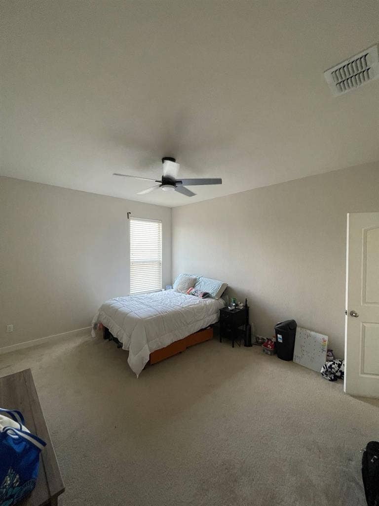 looking for roommate (girls only)