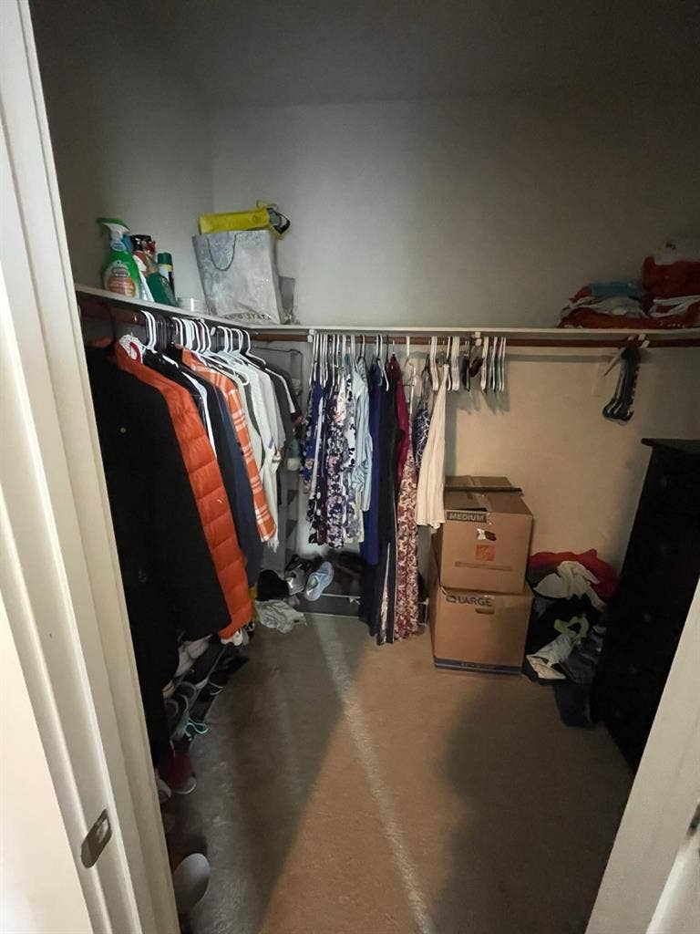 looking for roommate (girls only)