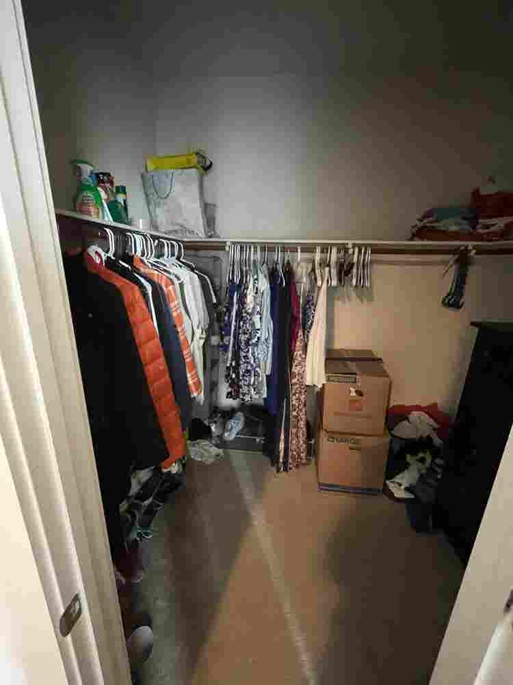 looking for roommate (girls only)
