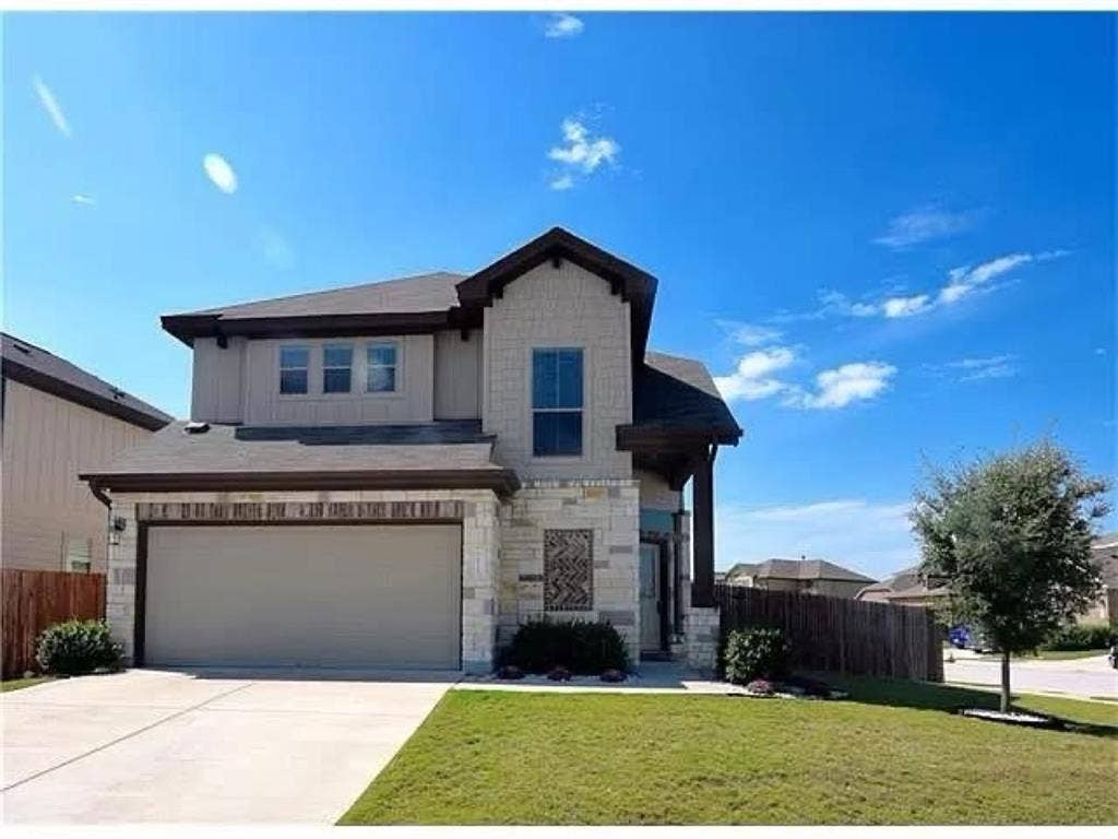 looking for roommate (girls only)