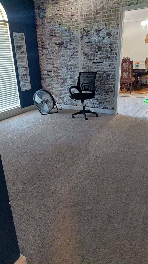 LUXURIOUS SQUARE FEET brick ho