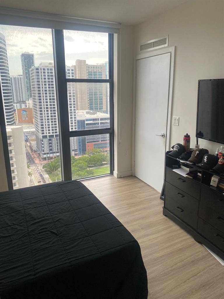 Private room and private Bathroom