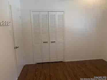 Room/Extra Room – NW San Antonio
