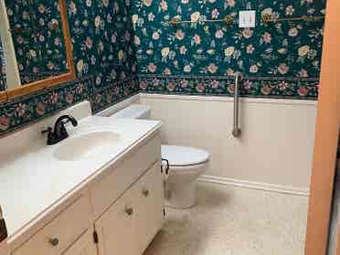 Room/Extra Room – NW San Antonio